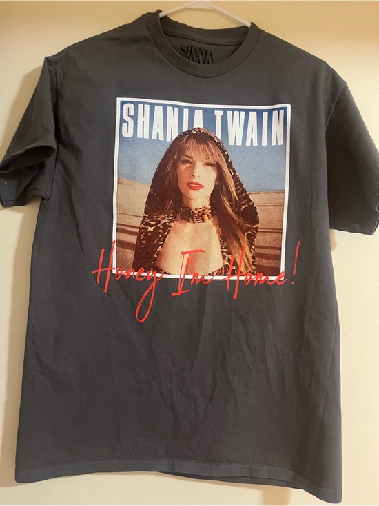 Shania Twain Tops - Shania Twain T-shirt